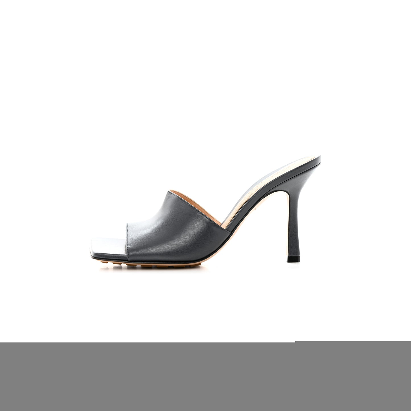 bo*te*ga Ve*ne*ta lambskin stretch mule sandals 36 light graphite