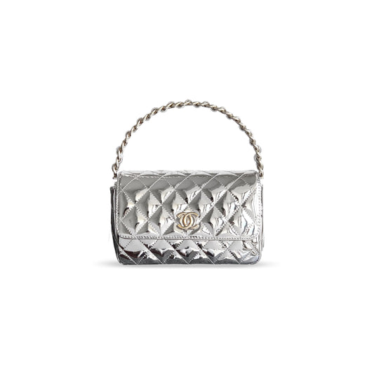 Ch*el handle flap bag patent calfskin & gold metal silver 496587 (18.5*10.5*8cm)