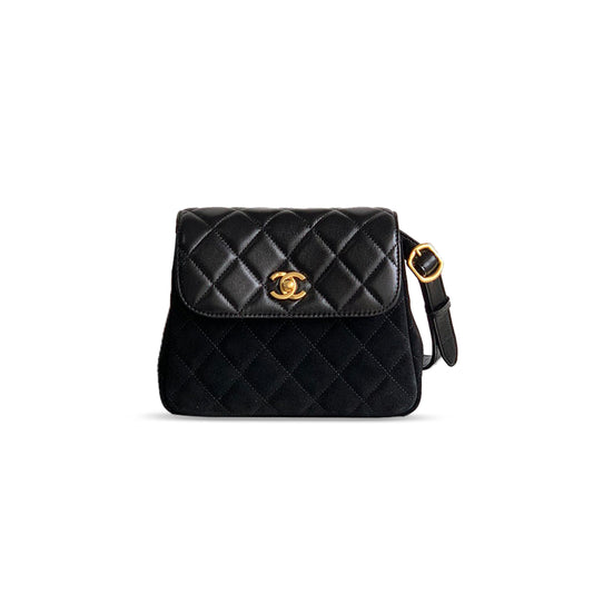 Ch*el 25a handle kelly bag a94679 (18*14.5*6.5cm)