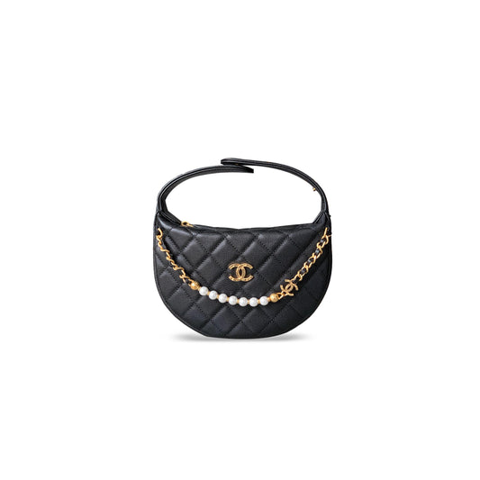 Ch*el pouch grained calfskin, imitation pearl & gold-tone metal black ap4584 (17.5*10*9cm)