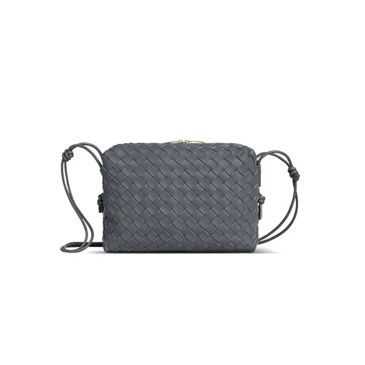 bo*te*ga Ve*ne*ta medium loop camera bag 680256v1g111233 (25*18*11cm)